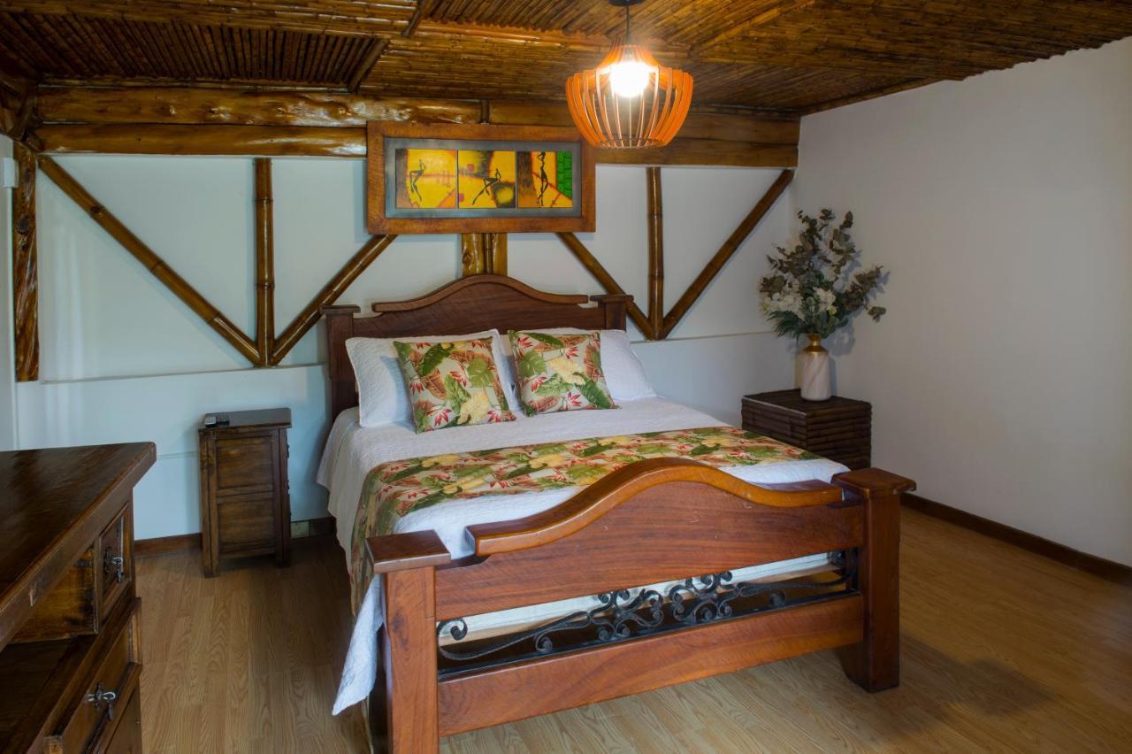 Hacienda Charrascal Coffe Farm Apartment มานิซาเลส ภายนอก รูปภาพ